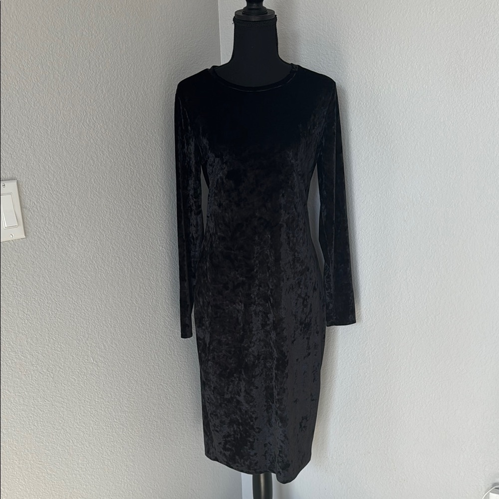 Elegant Black Velvet Dress